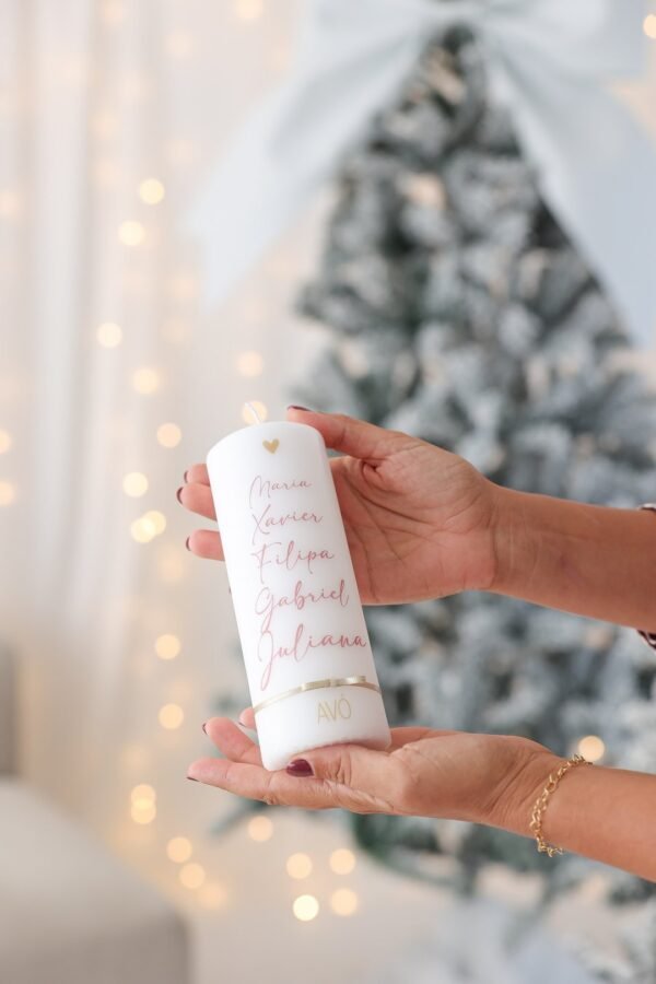 Vela pinheiro de Natal com seis palavras: Paz, Amor, Saúde, Família, Gratidão e Esperança