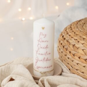 Vela pinheiro de Natal com seis palavras: Paz, Amor, Saúde, Família, Gratidão e Esperança