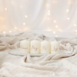 Velas de Advento personalizadas com as palavras Amor, Paz, Fé e Luz